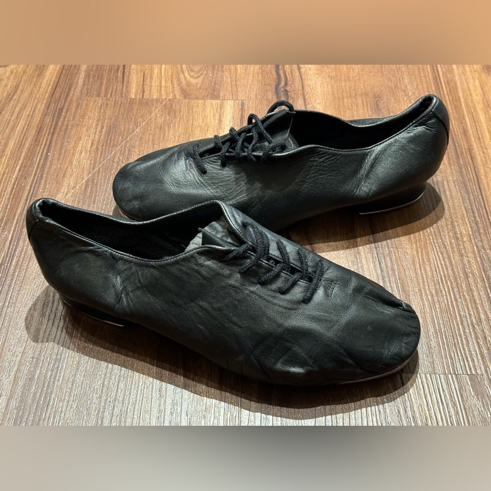 Leo’s Split Sole Ultratone Tap Shoes – 8.5